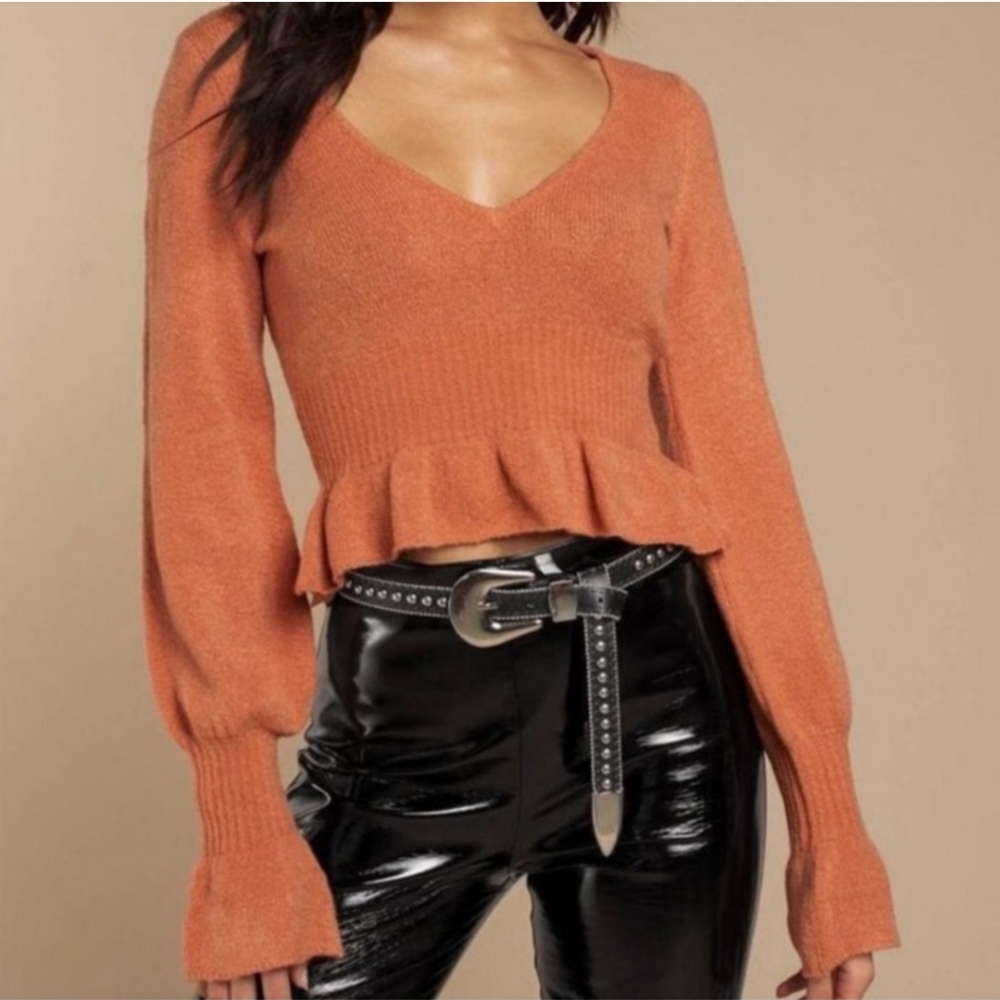 For Love & Lemons Sz M Knitz Burnt Orange Cropped Peplum Deep V Neck Sweater